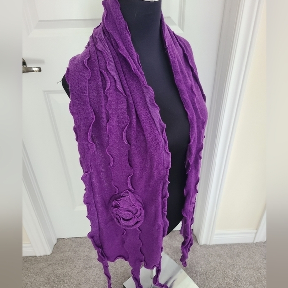 TRIBE Floral & Ruffle Purple Long Knit Scarf NWT - Picture 4 of 5